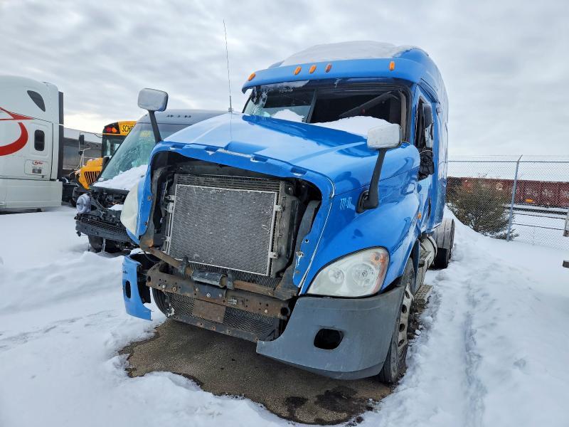 2013 Freigliner 2013 Freightliner Cascadia Semi Truck