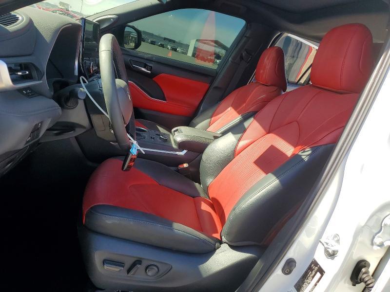 2025 Toyota Highlander xse