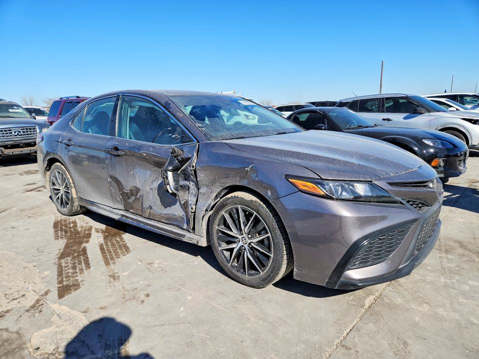 2023 Toyota Camry Hybrid