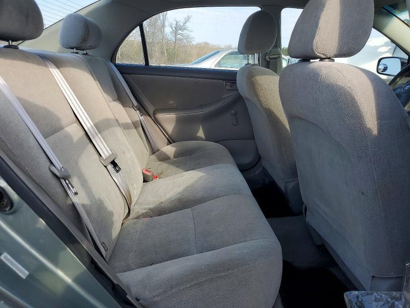 2004 Toyota Corolla ce