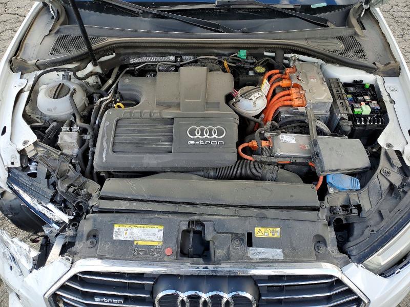 2017 Audi A3 E-tron Premium Plus