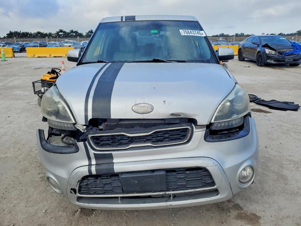 2013 KIA Soul +