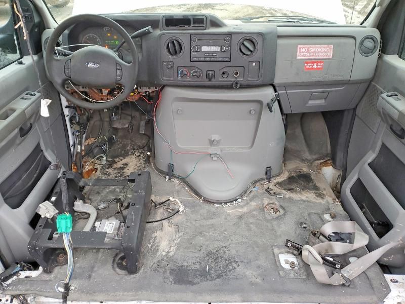 2015 Ford Econoline E350 Truck Cab AND Chassis