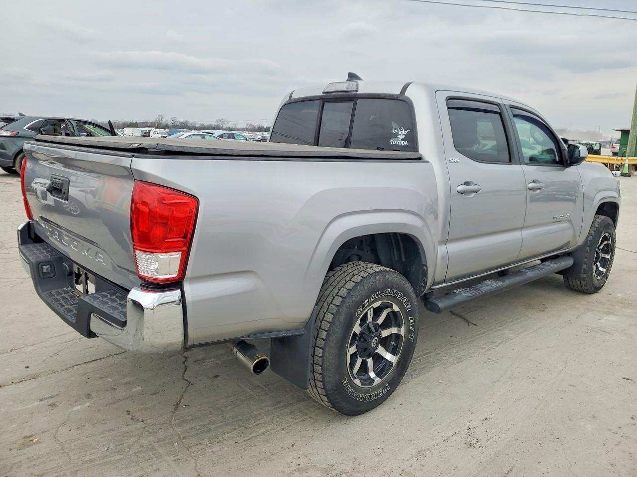 2016 Toyota Tacoma SR5