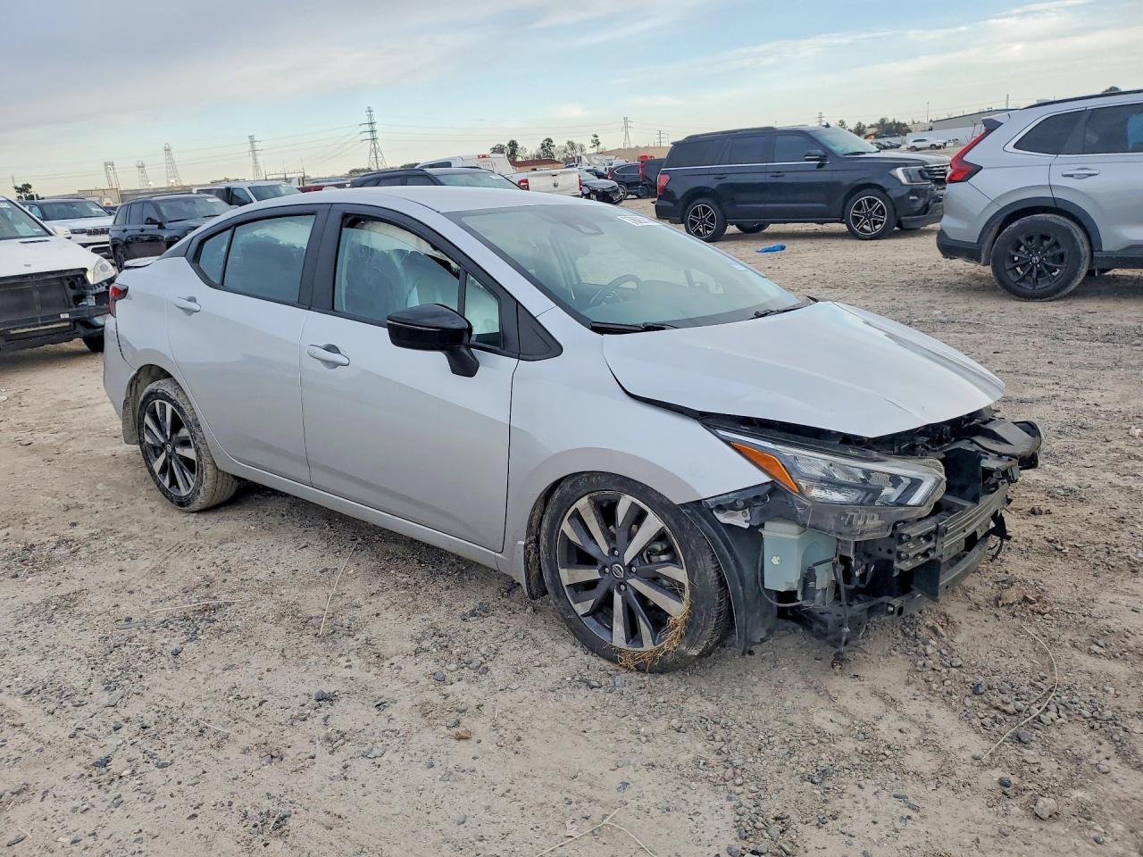 2020 Nissan Versa sr