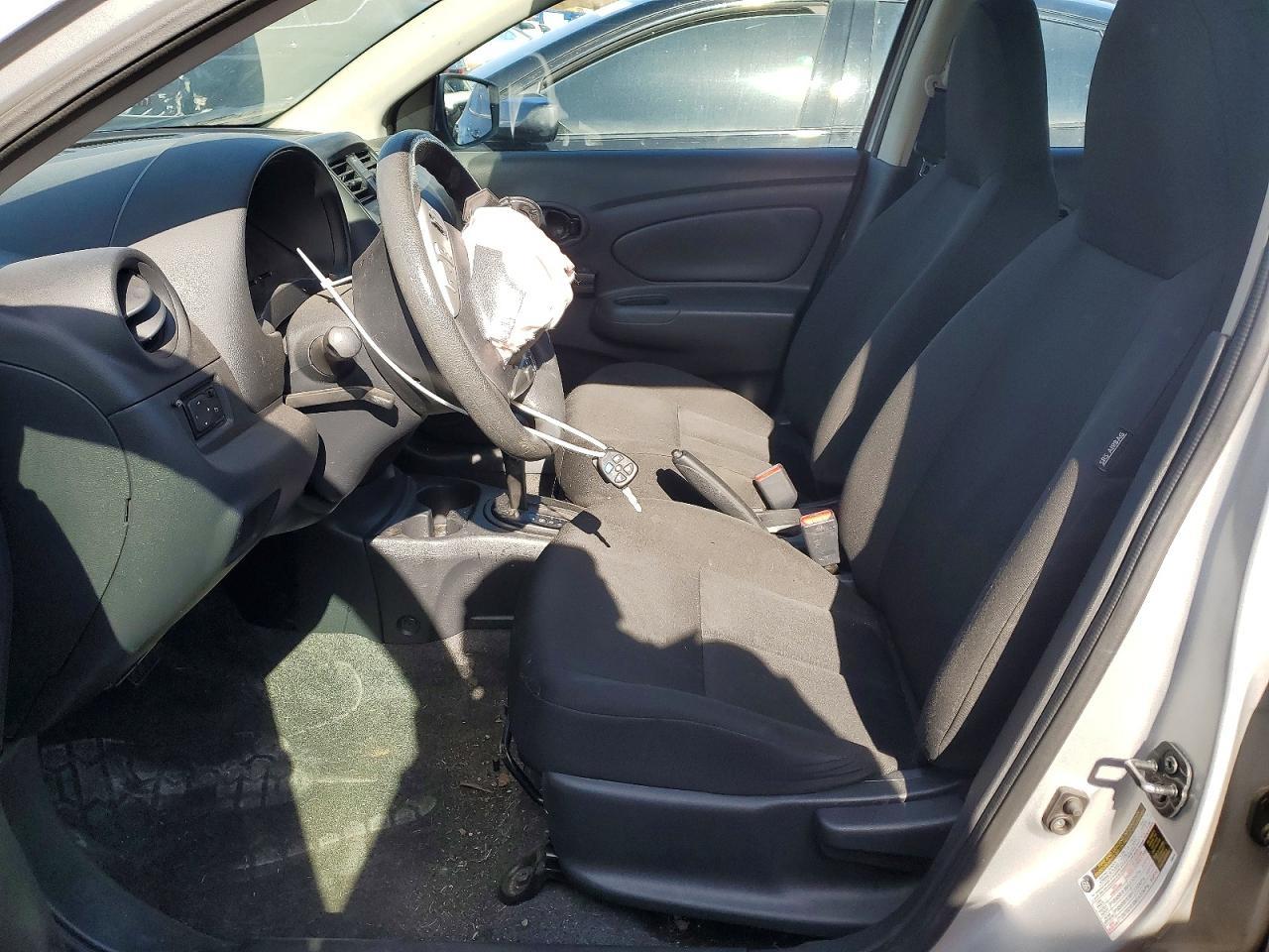 2016 Nissan Versa s