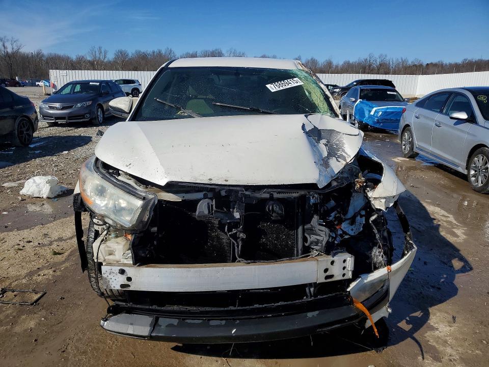 2014 Toyota Highlander le Plus