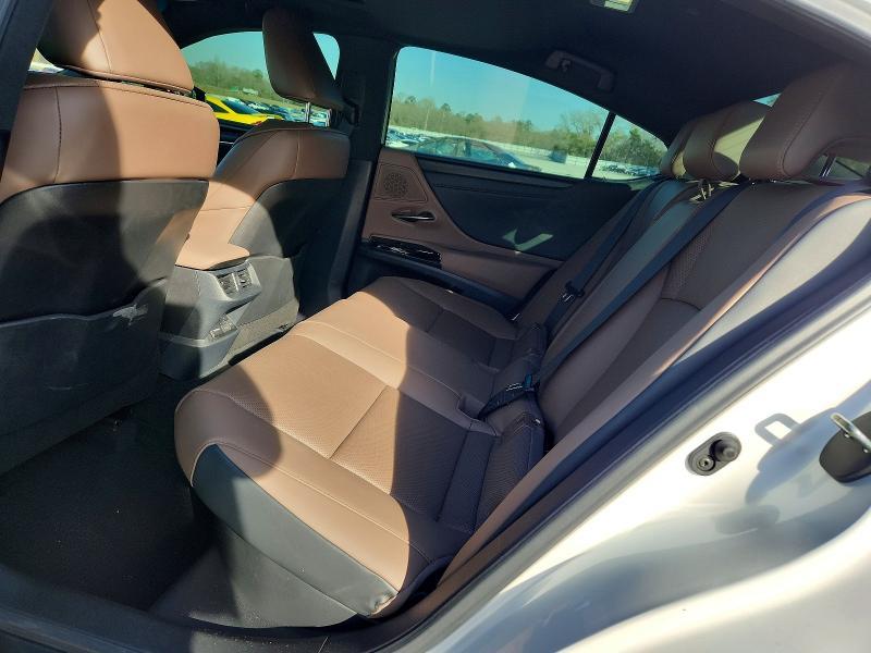 2025 Lexus Es 300h Base