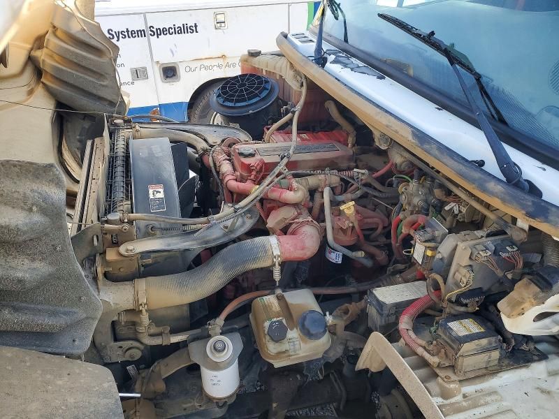 2016 Freightliner Business Class M2 Flatbed Truck