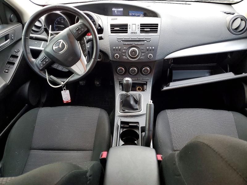 2013 Mazda 3 I