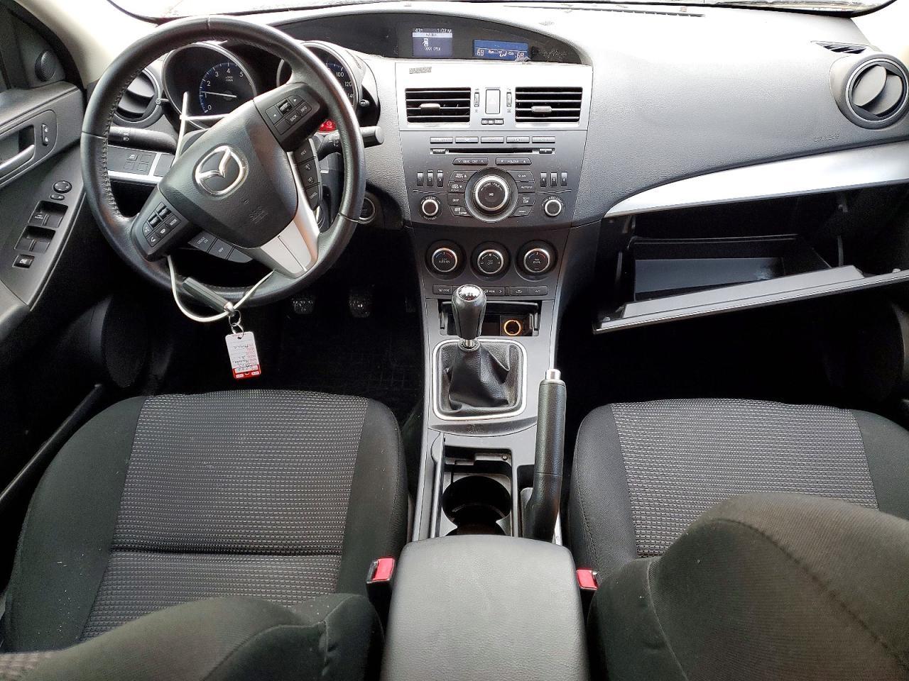 2013 Mazda 3 I