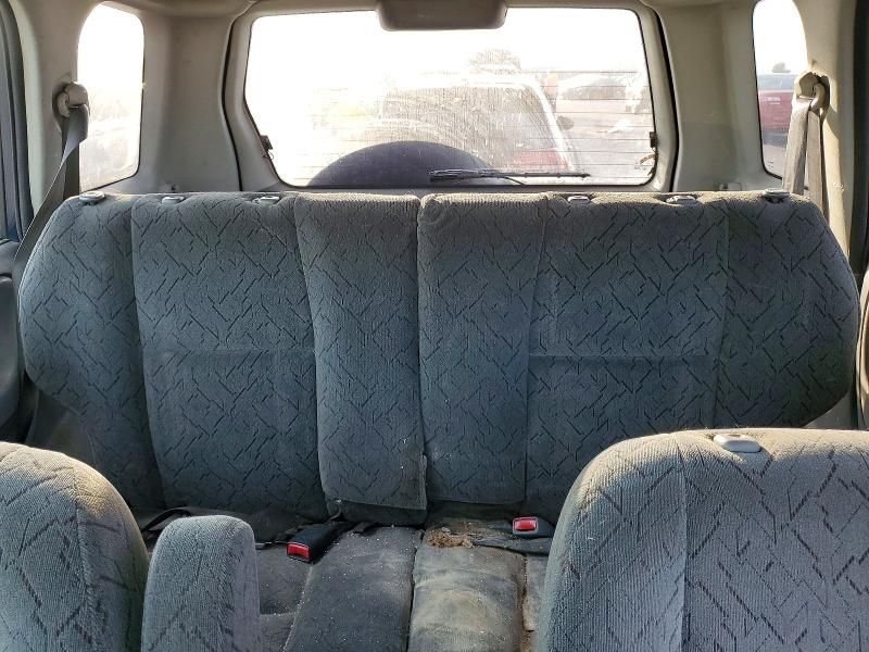 2003 Chevrolet Tracker ZR2