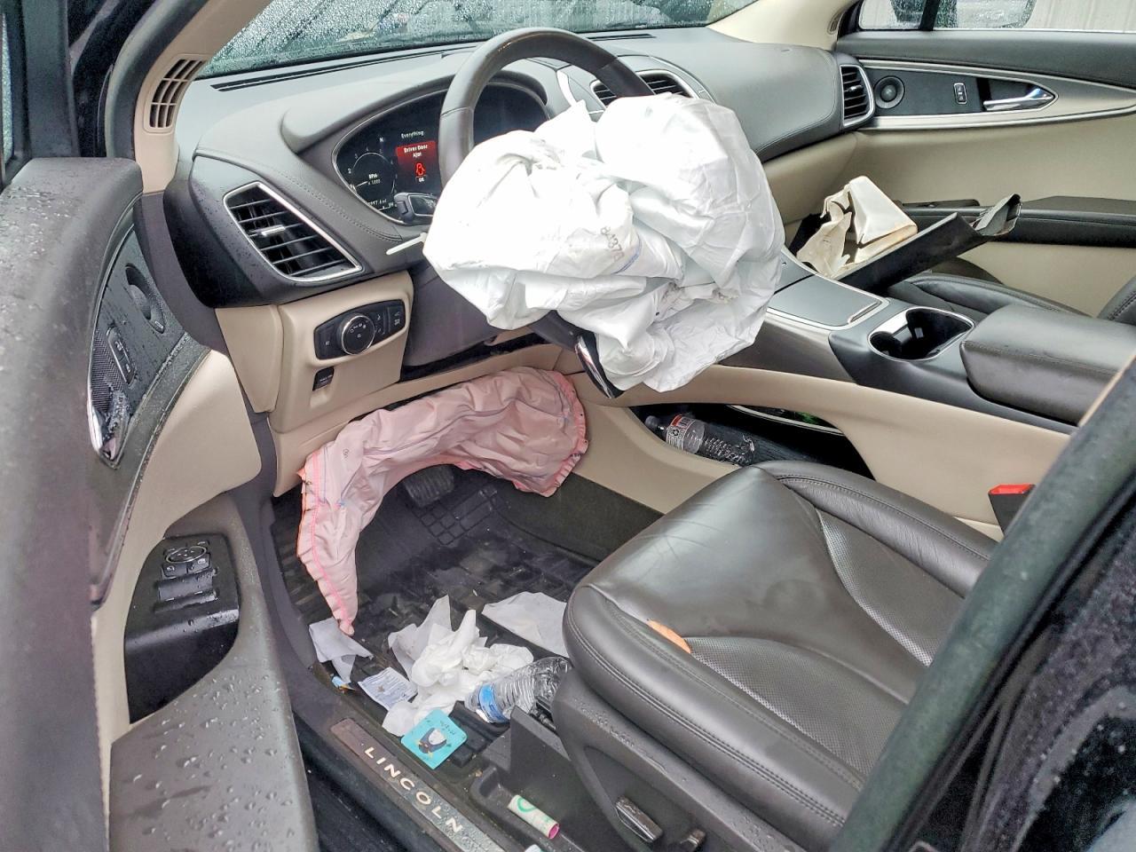 2019 Lincoln Nautilus Select