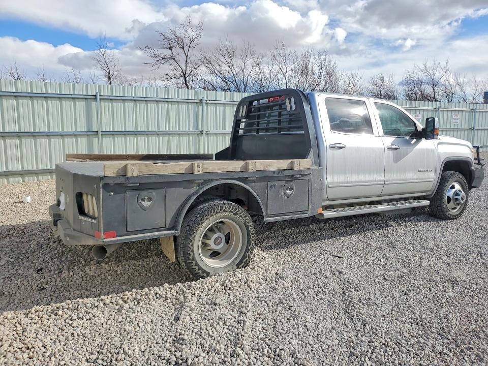 2018 GMC Sierra 350 Flatbed Truck