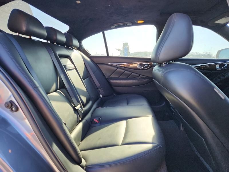 2018 Infiniti Q50 Luxe