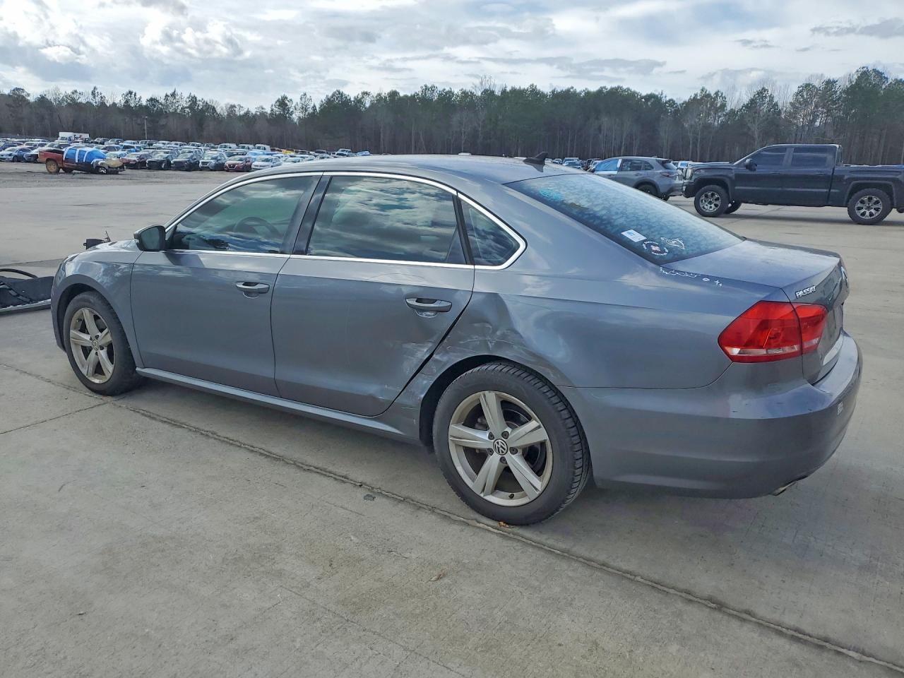 2013 Volkswagen Passat se