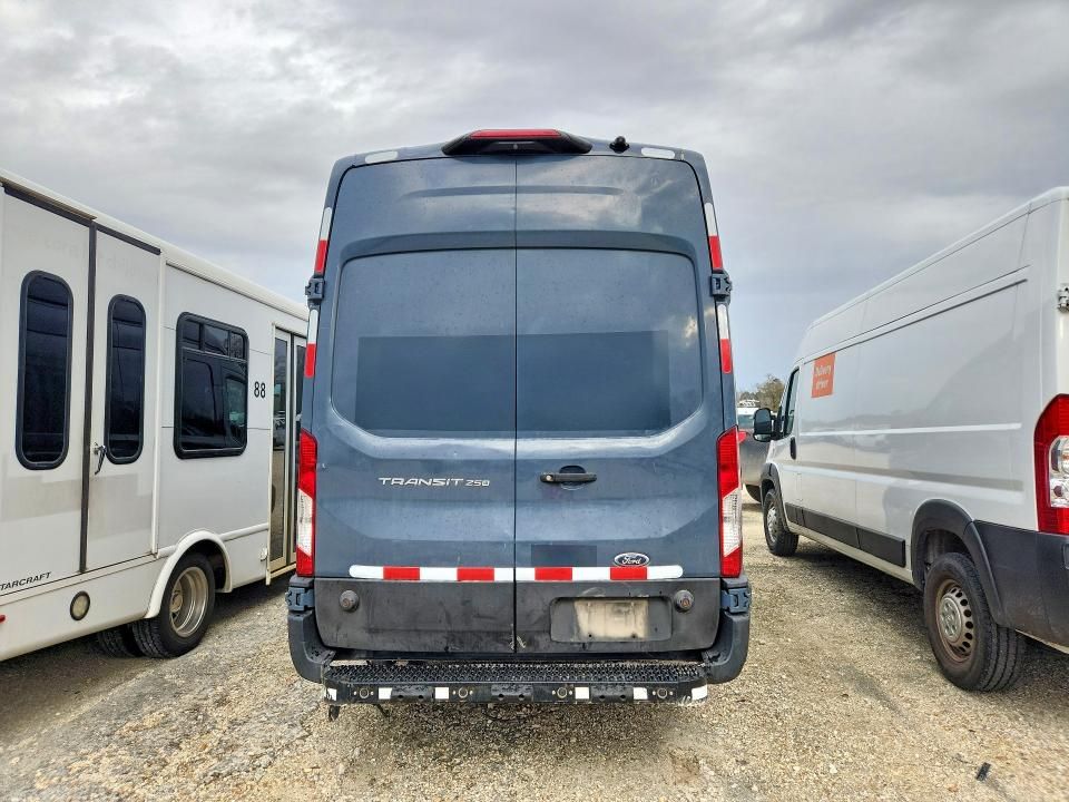 2020 Ford Transit T-250