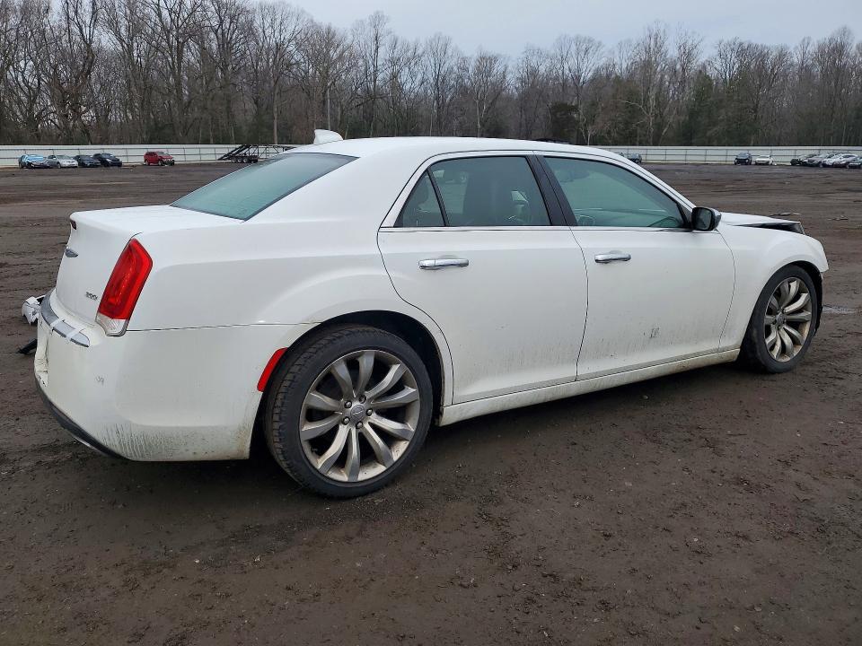 2018 Chrysler 300 Limited