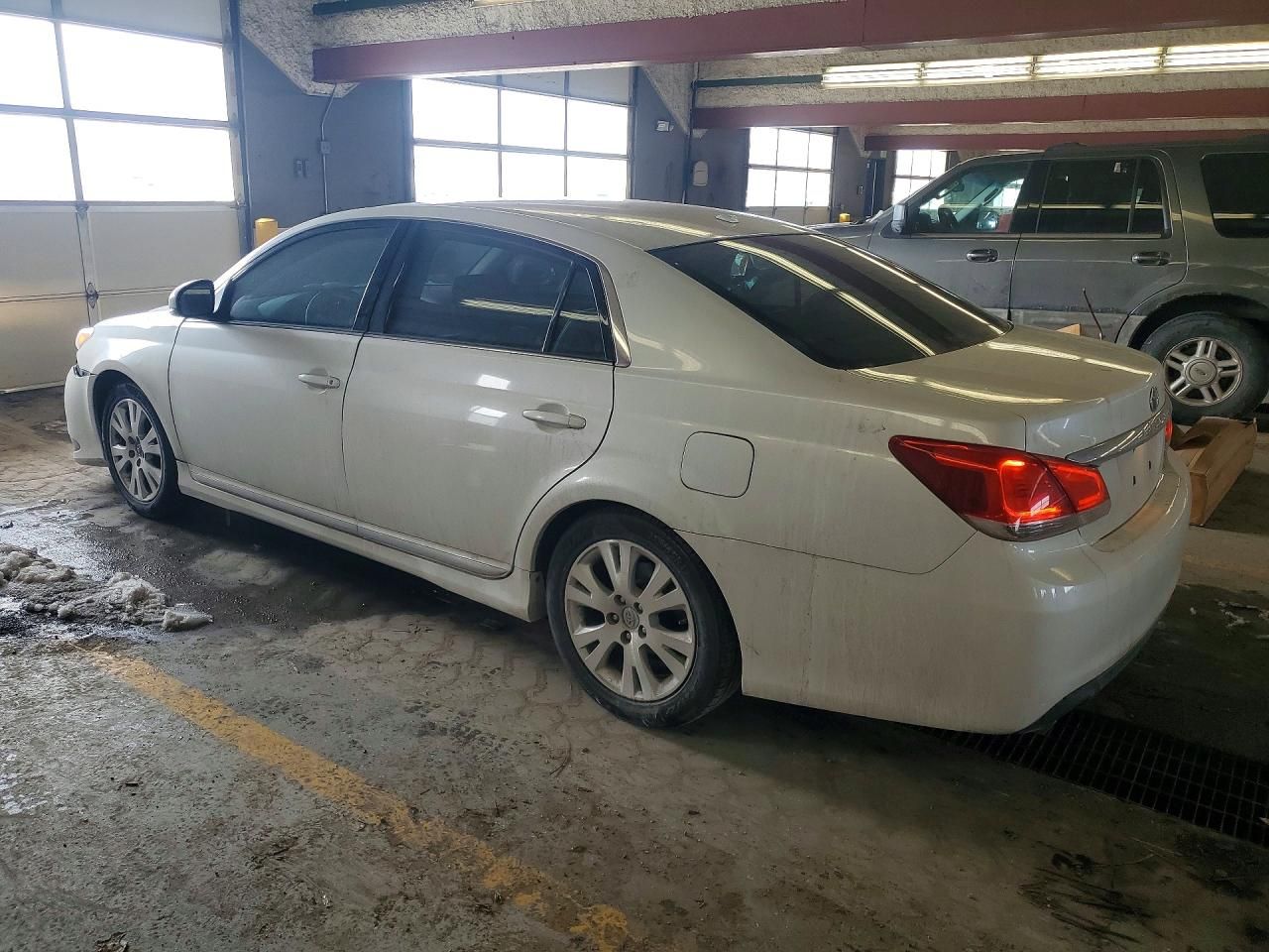 2011 Toyota Avalon Base