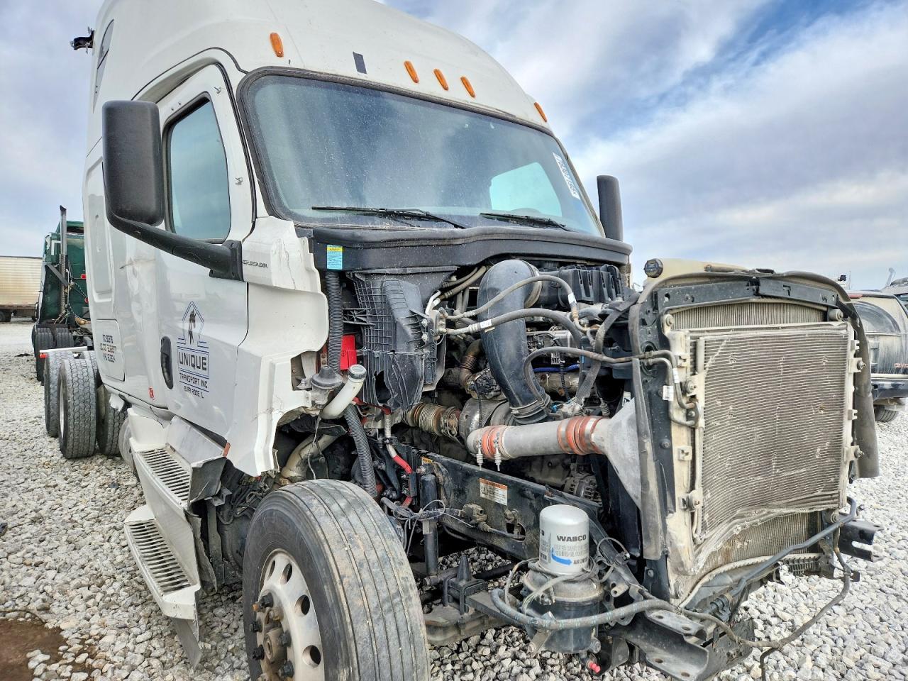 2022 Freightliner Cascadia 126 Semi Truck