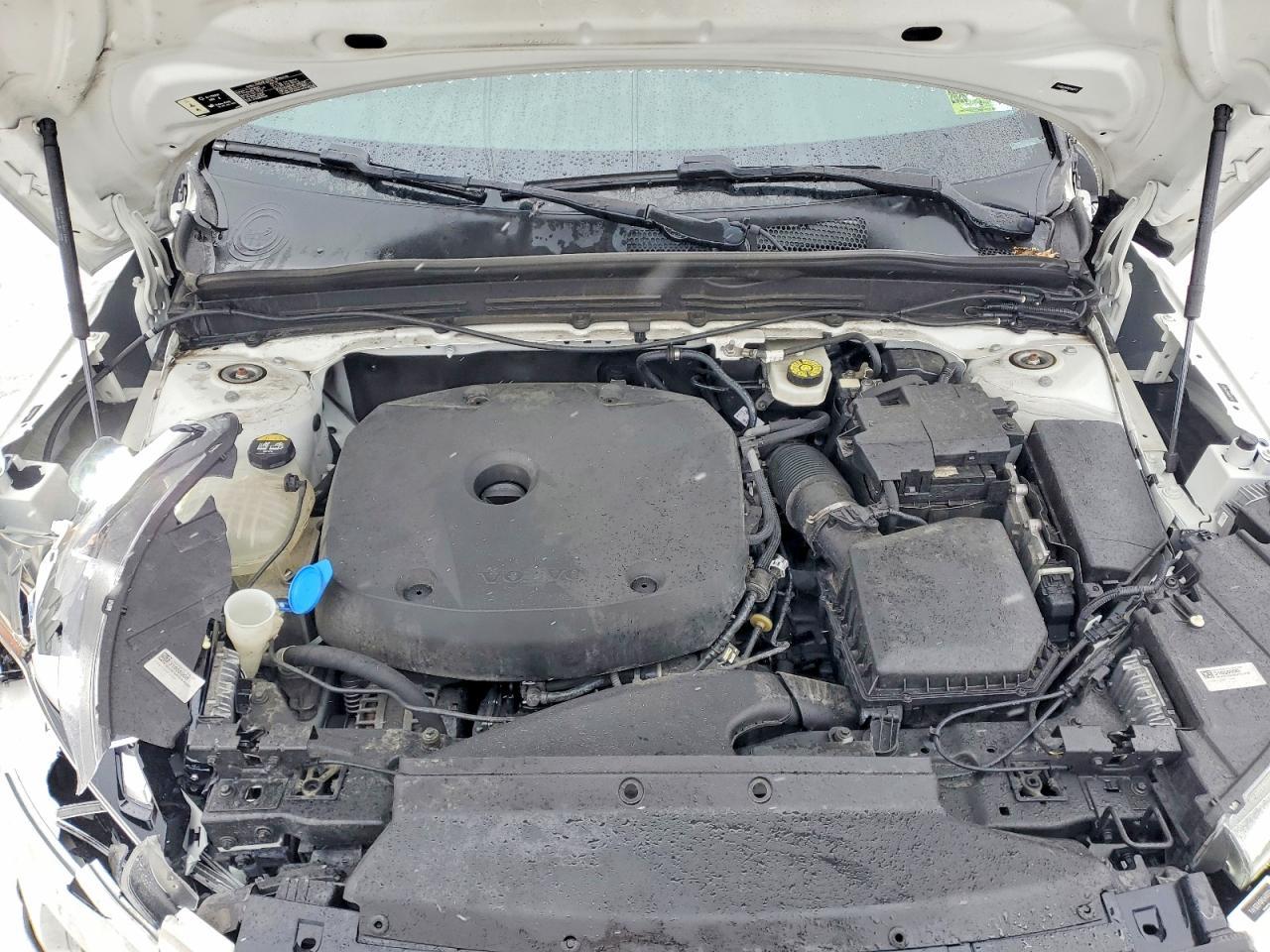 2021 Volvo Xc40 T5 R-design