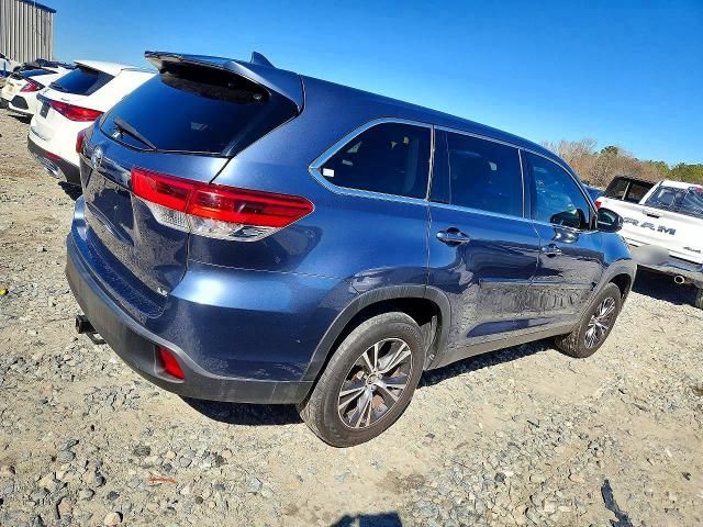 2019 Toyota Highlander le