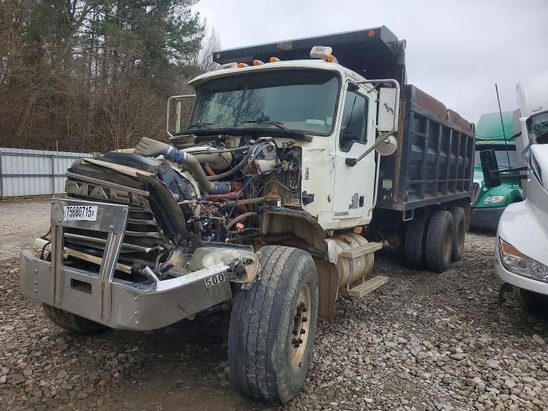 2007 Mack CTP713 Dump Truck