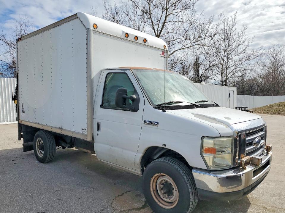 2008 Ford Econoline E350 Super Duty Cutaway Van