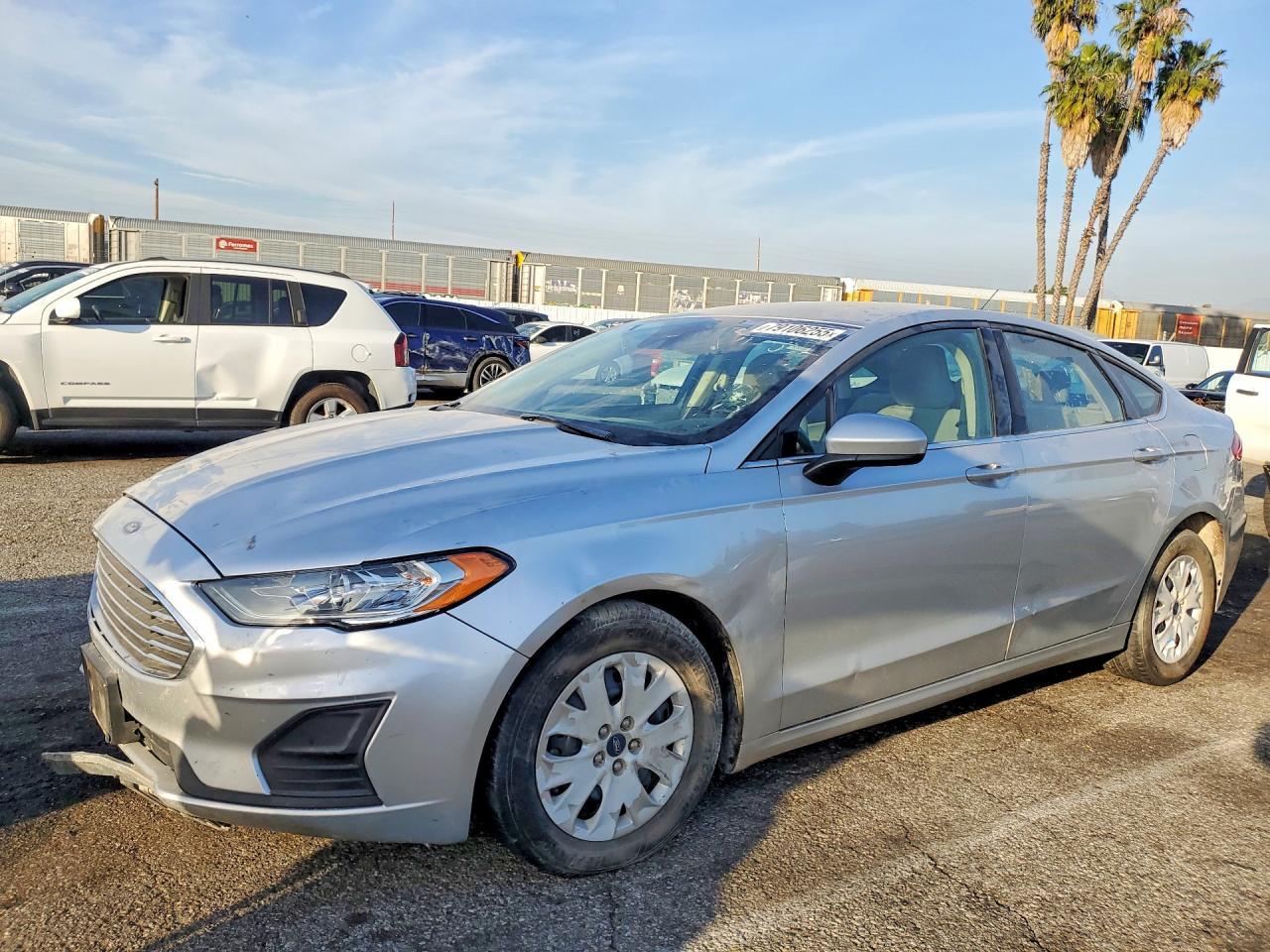 2019 Ford Fusion s