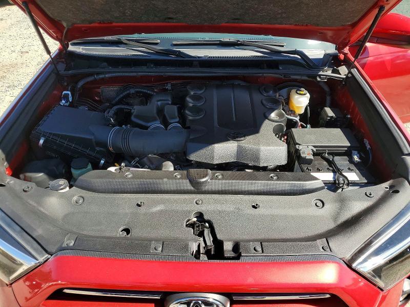 2024 Toyota 4runner sr SR5