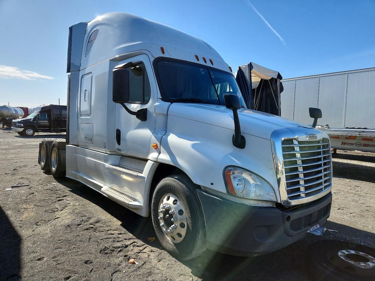 2016 Freightliner Cascadia 125 Semi Truck