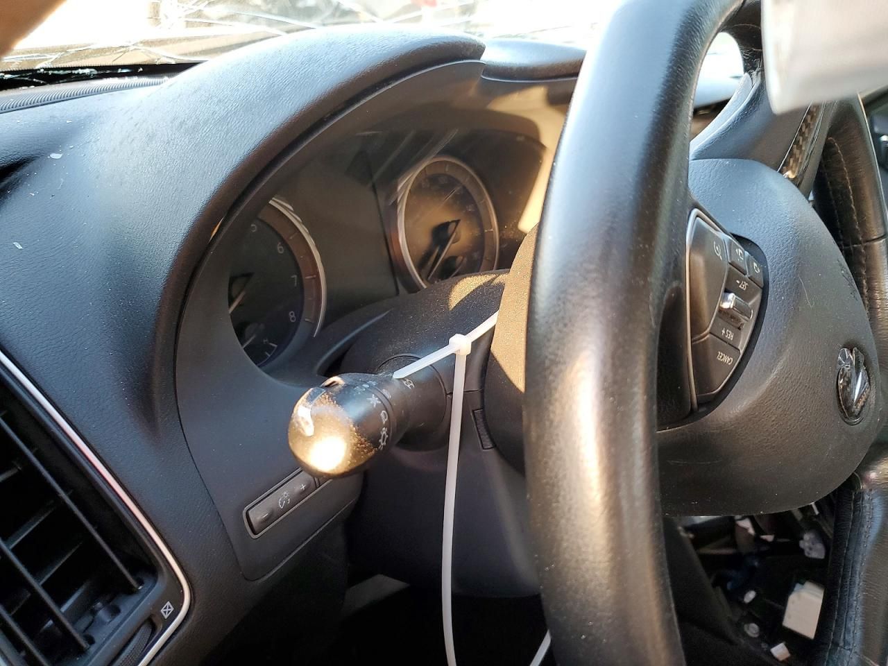 2016 Infiniti Q50 Base