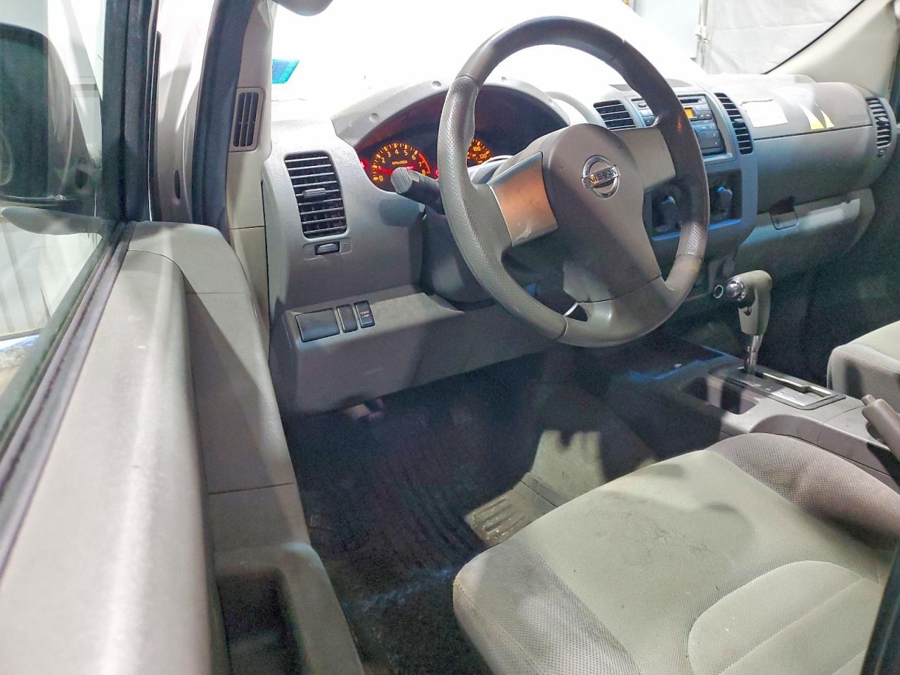 2013 Nissan Frontier S