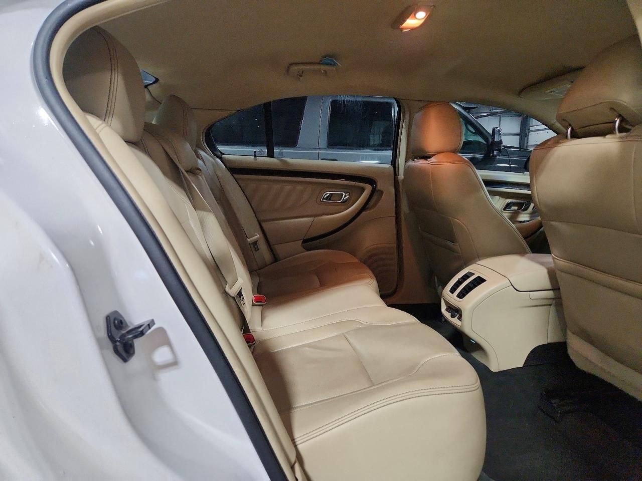 2015 Ford Taurus Limited