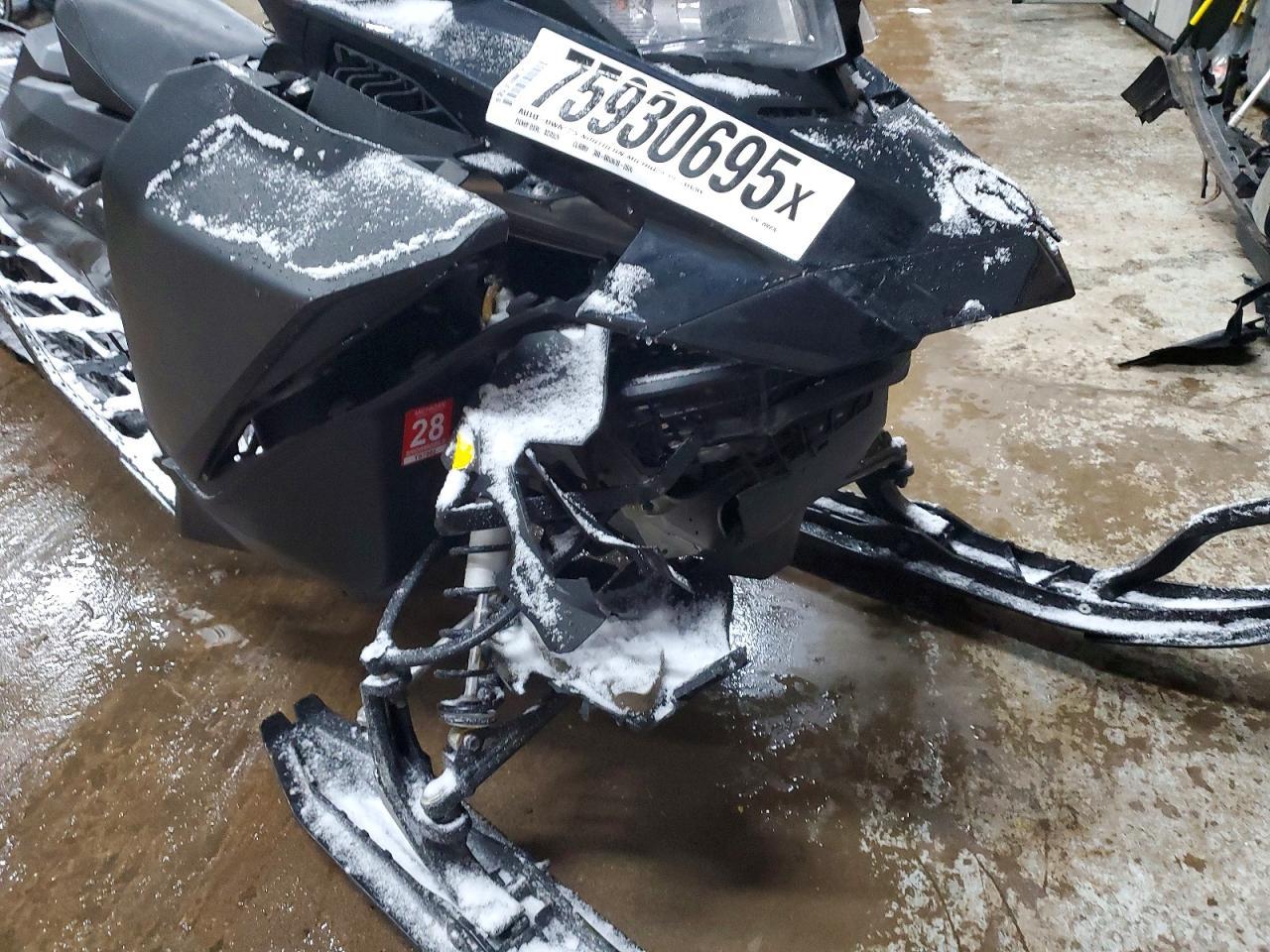 2019 Skidoo Summit 600