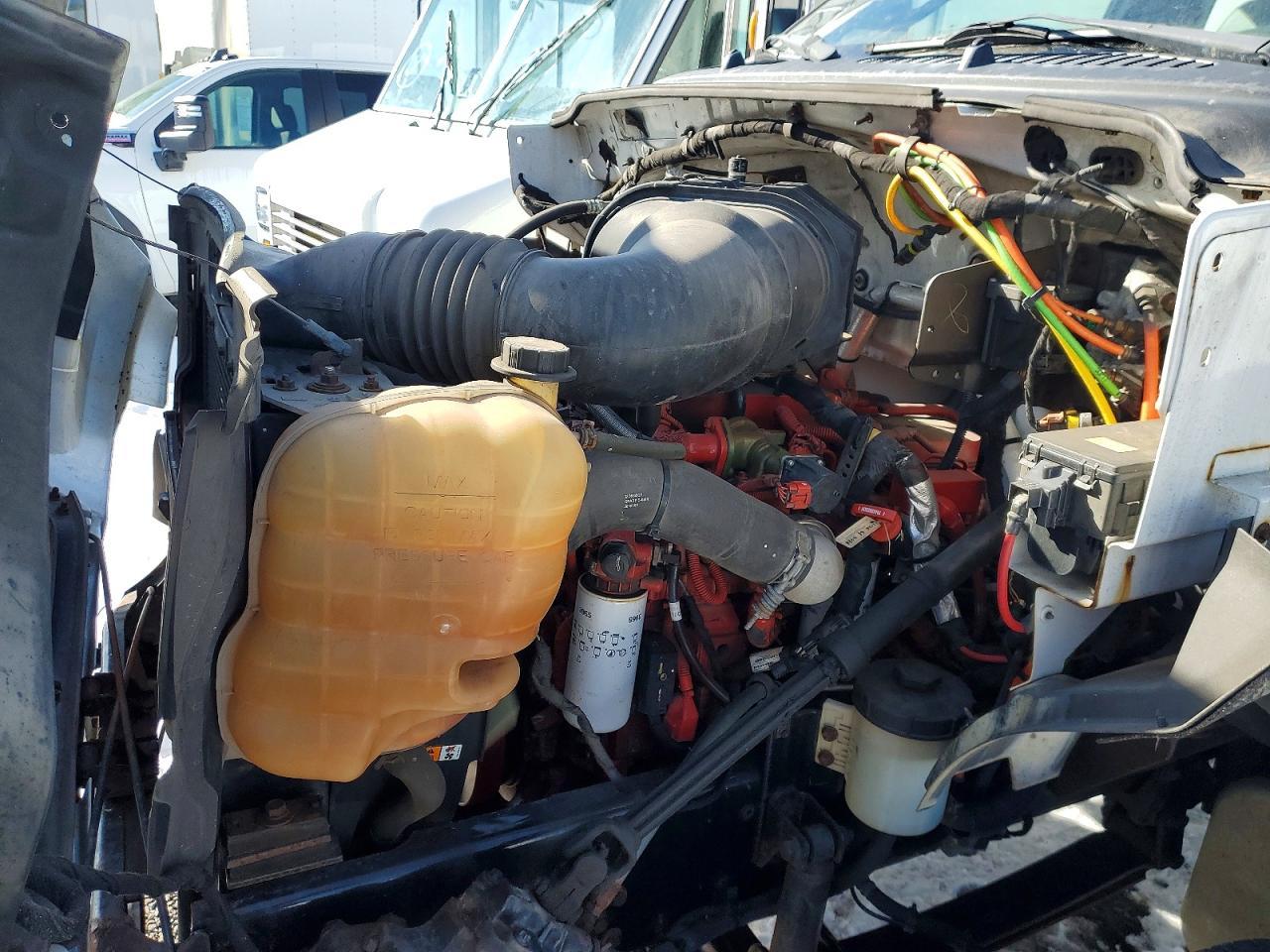 2011 Ford F750 Super Duty BOX Truck