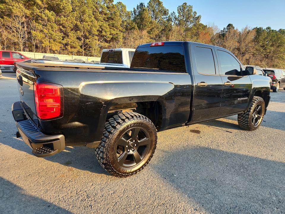 2017 Chevrolet Silverado C1500 Custom