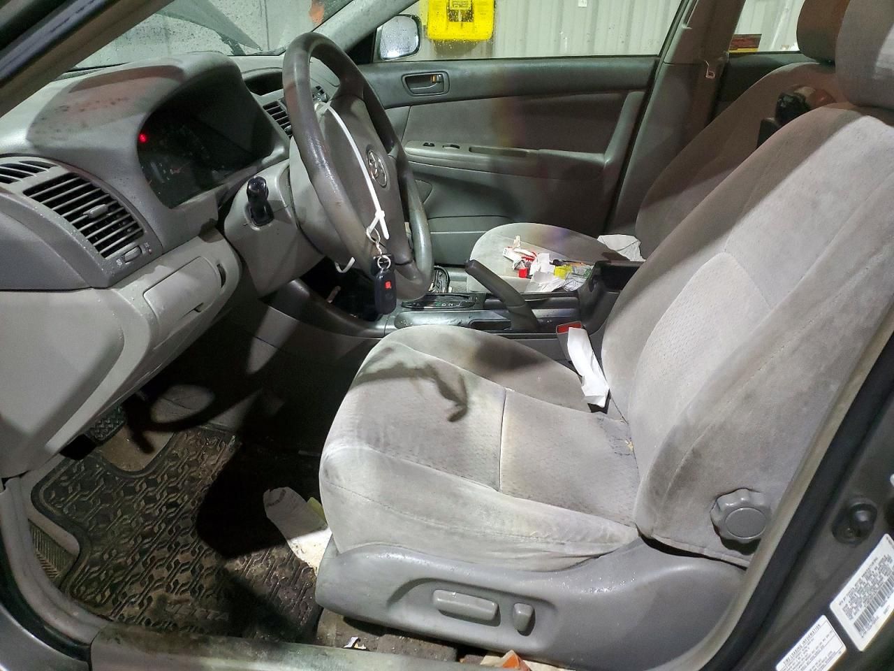 2003 Toyota Camry le