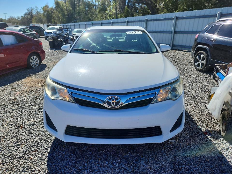 2012 Toyota Camry le