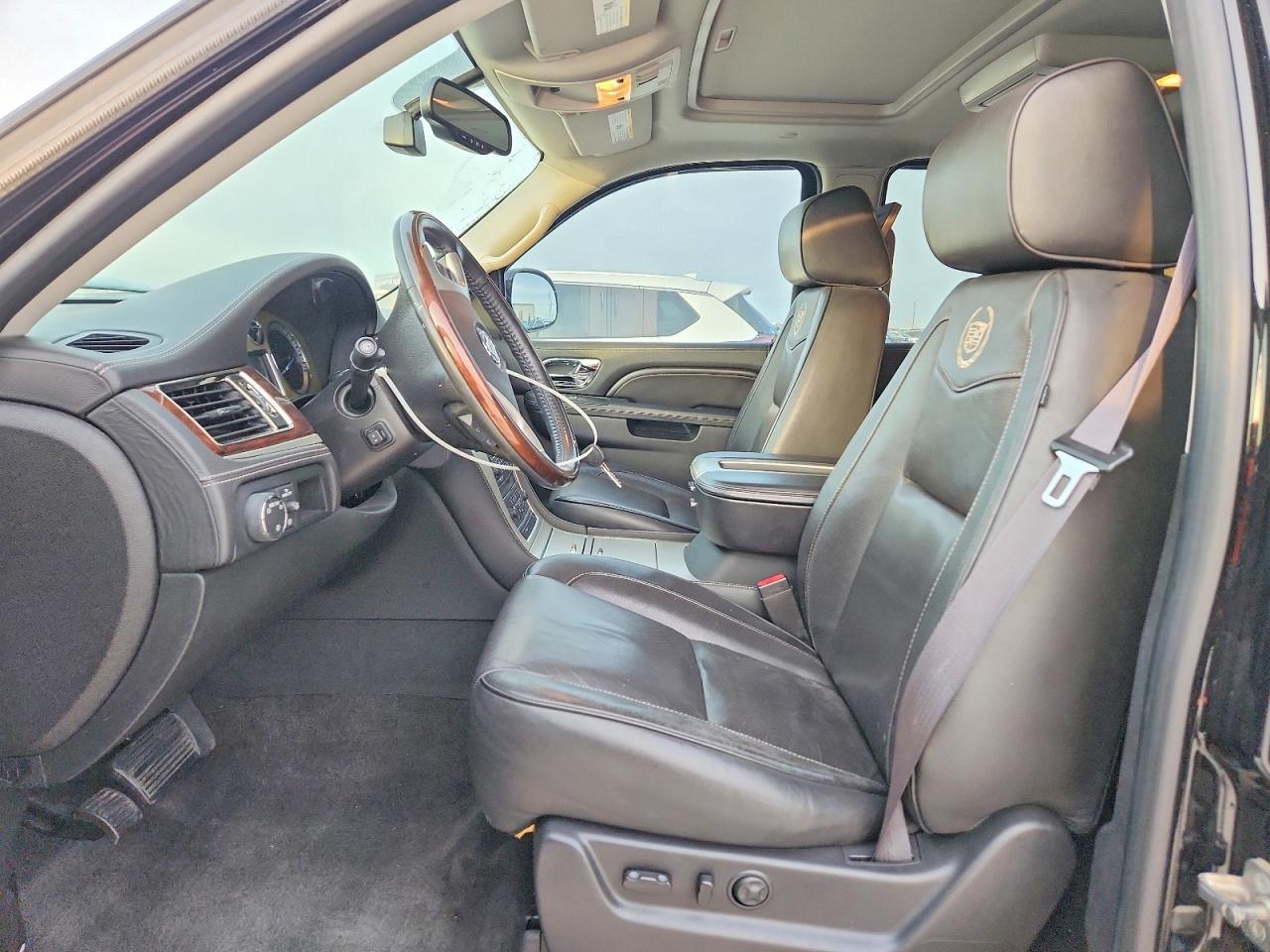 2014 Cadillac Escalade Platinum