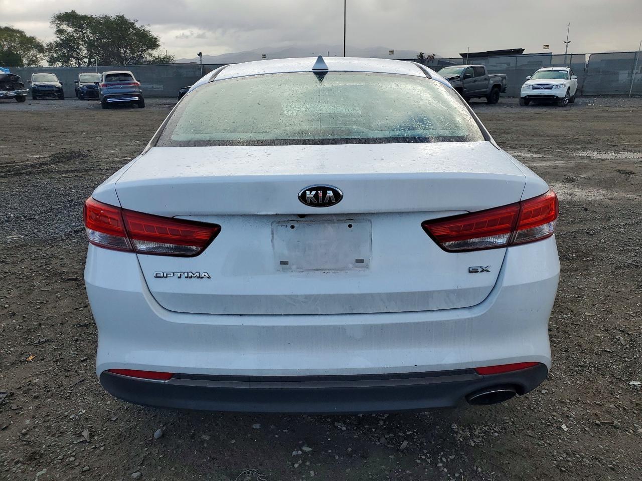 2016 KIA Optima ex