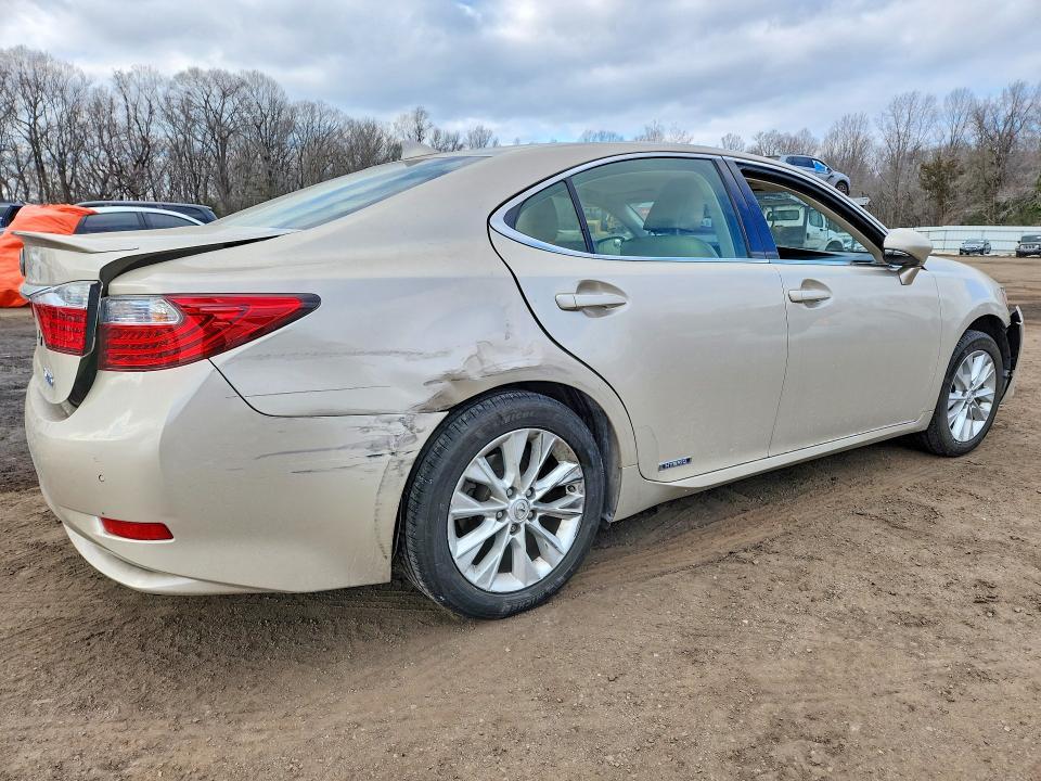 2015 Lexus Es 300h