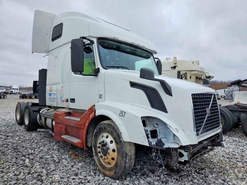 2014 Volvo Vnl Semi Truck