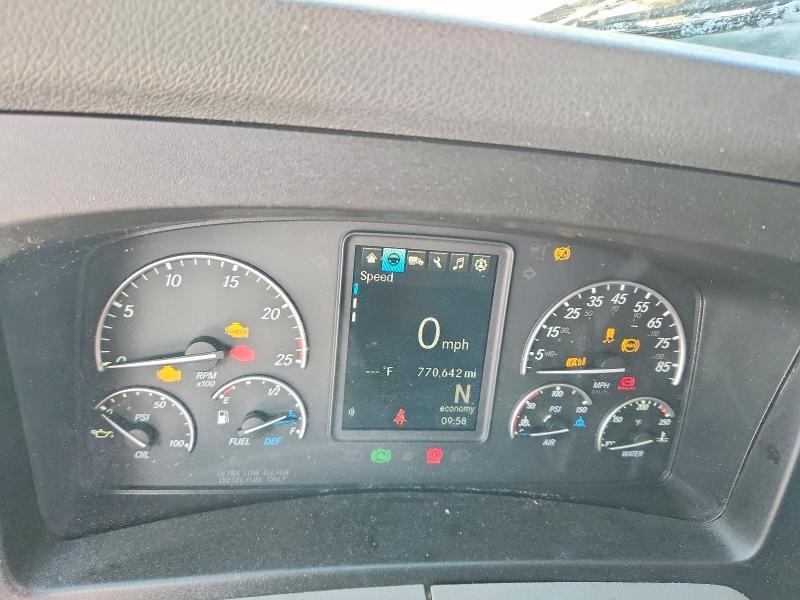 2022 Freightliner Cascadia 126