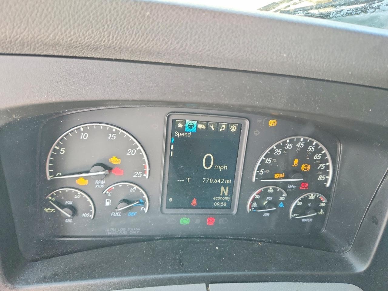 2022 Freightliner Cascadia 126