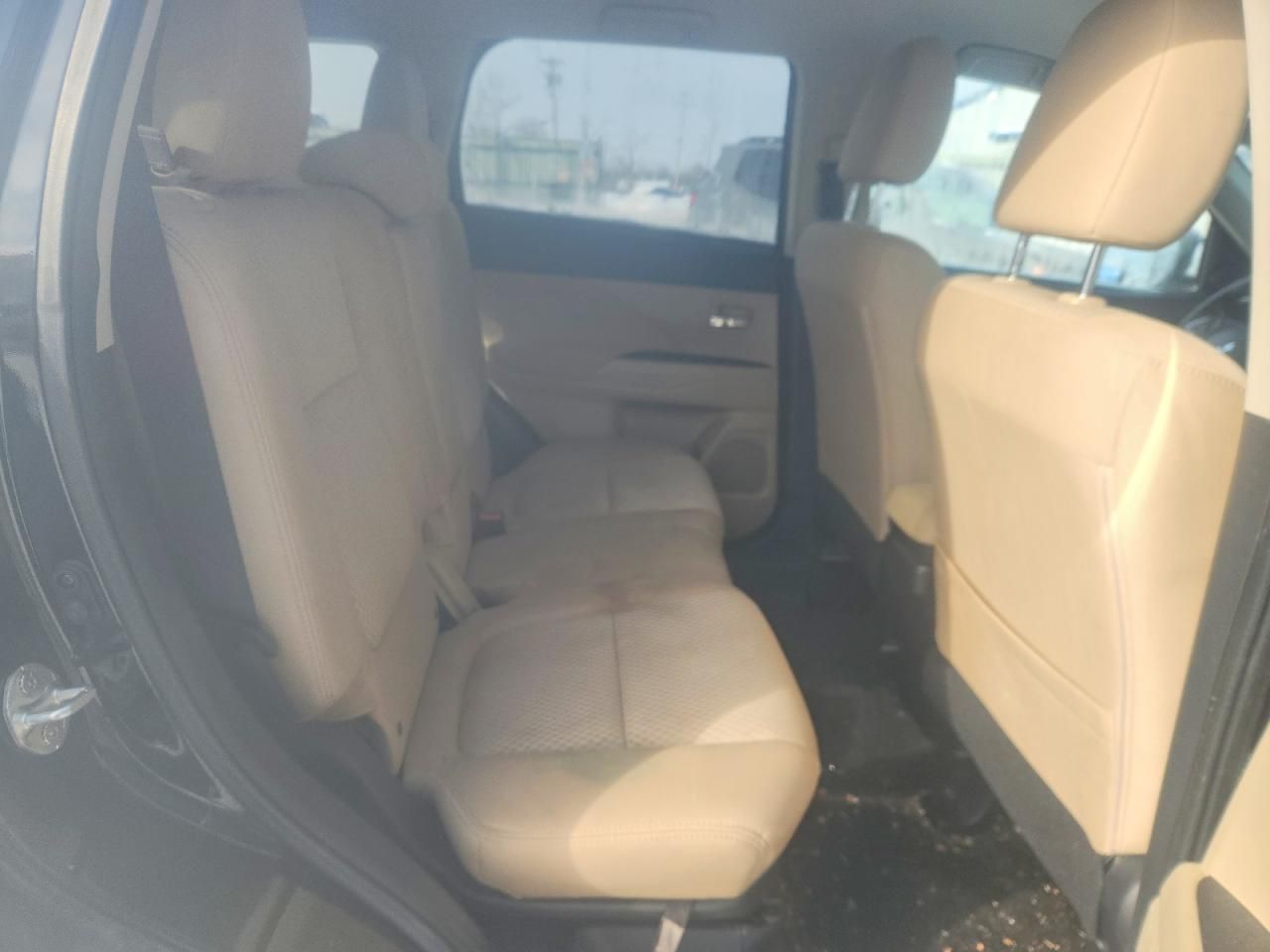 2016 Mitsubishi Outlander se