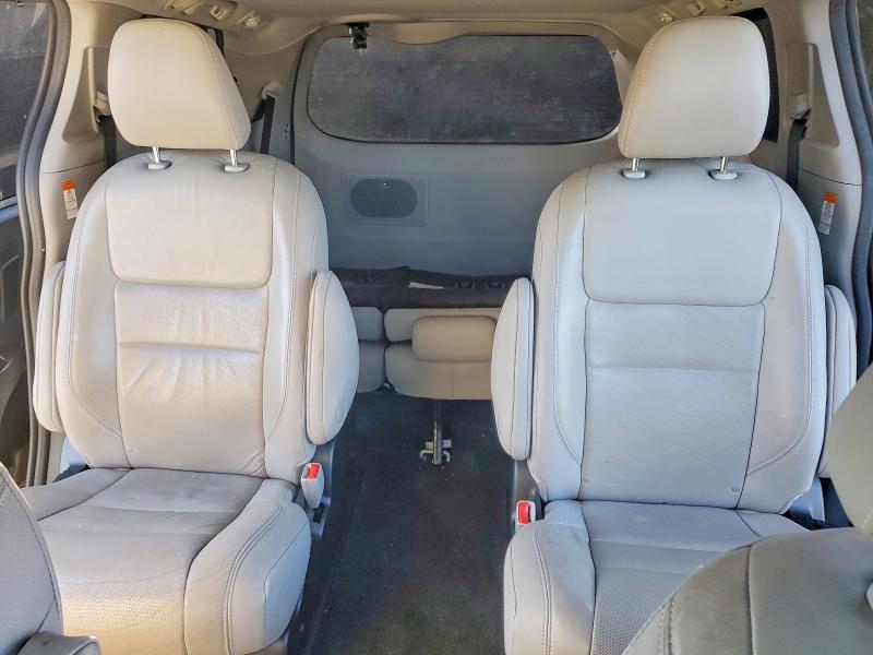 2019 Toyota Sienna xle
