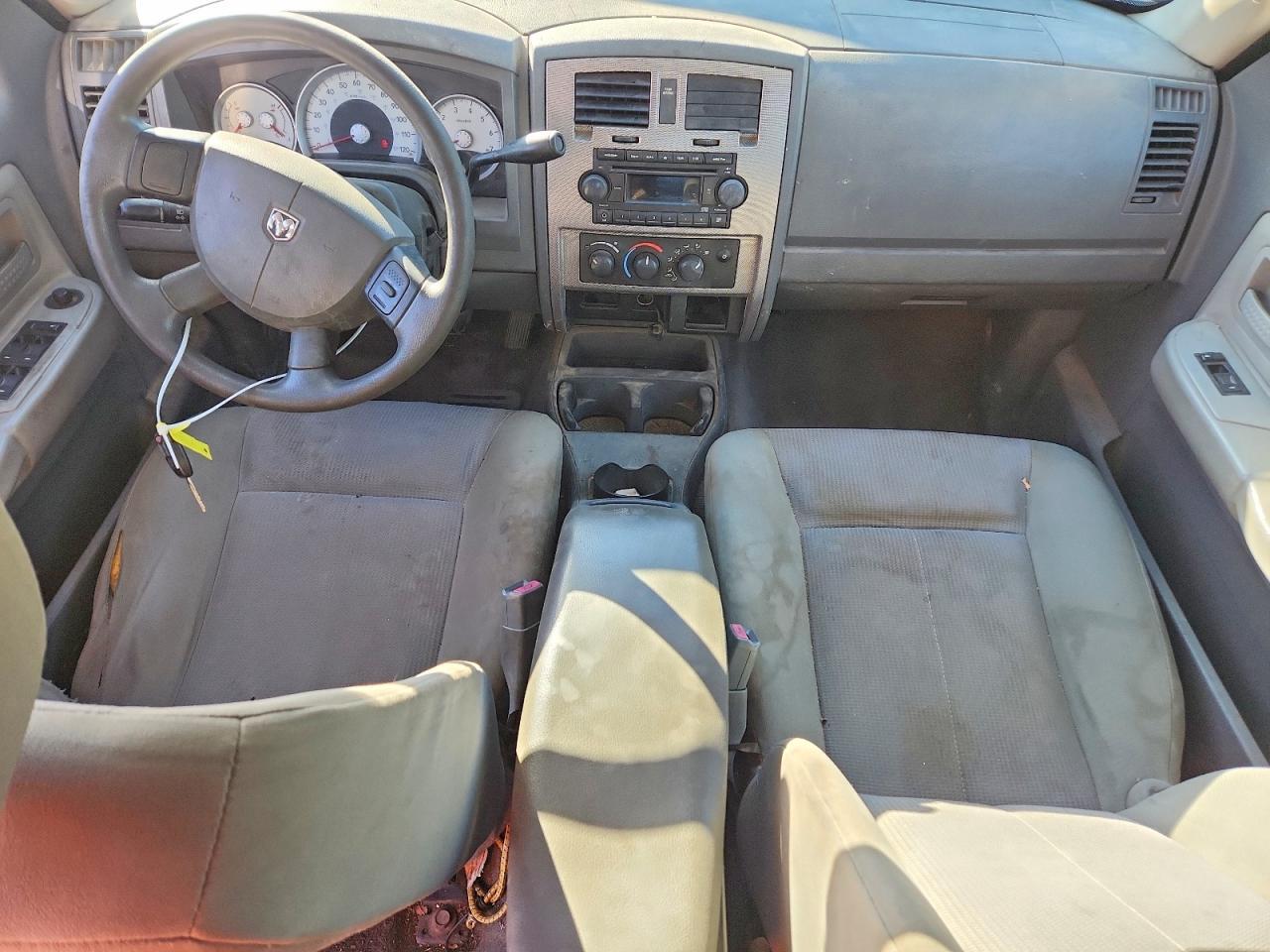 2006 Dodge Dakota Quad SLT