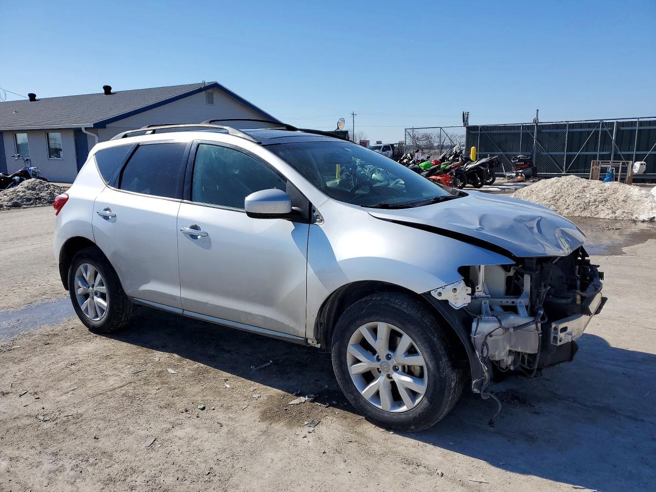 2012 Nissan Murano s