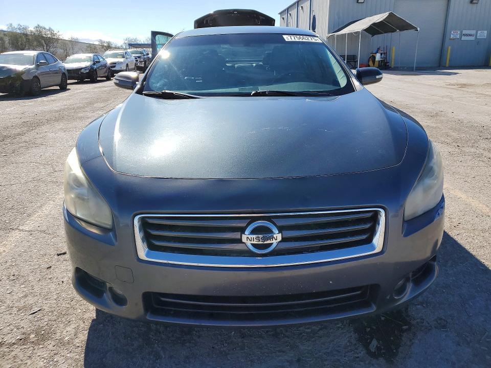 2013 Nissan Maxima s